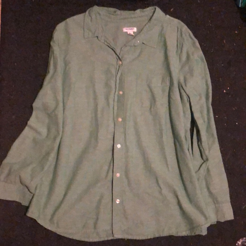 Old Navy Women’s green button down